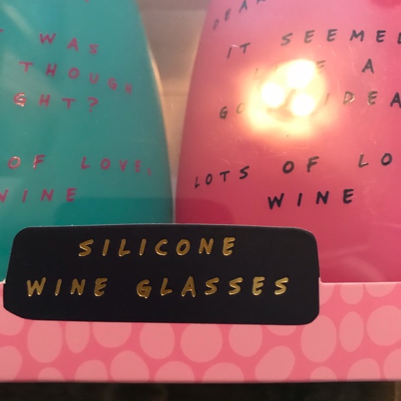 Set of 2 Silicone Wine Glasses NIB - Picture 2 of 6